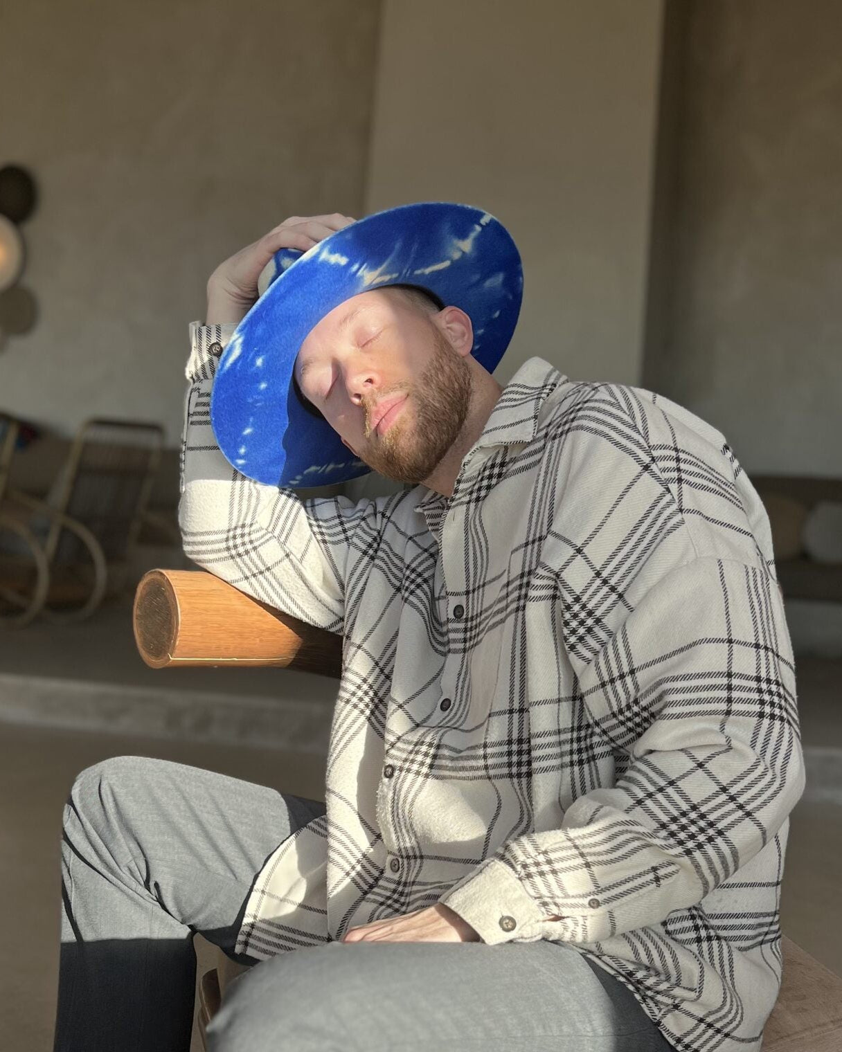 Pula Kobalt Blauwe Tie-Dye Hoed met horizontale brim en comfortabele sweatband